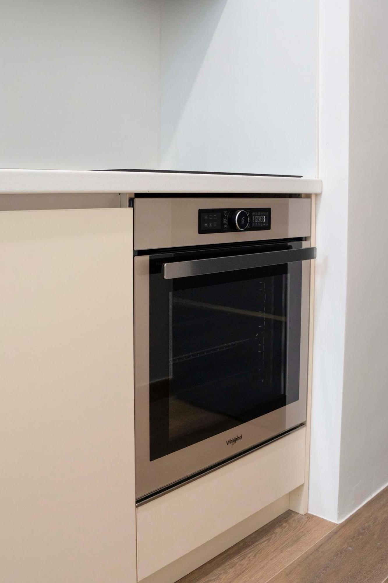 59 Bleu H City Center Apart With Freeparking, Ac, And An Extra Large Comfy Bed Cluj-Napoca Extérieur photo